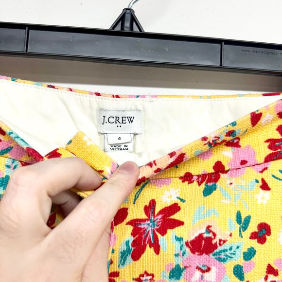 J.Crew Mercantile Women's 5" Patterned Basket Weave Raw Hem Shorts Size 4 - Picture 2 of 4